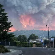 In Provenza l’incendio ha risparmiato il santuario di Cotignac: «Un miracolo della Madonna delle Grazie»