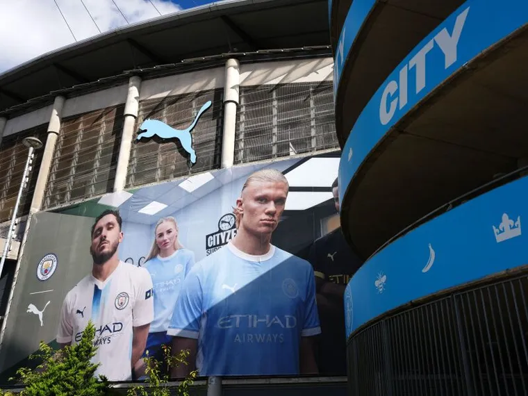 Le maglie da calcio tra memoria e algoritmo