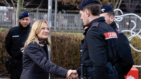 Meloni recentemente in visita alla stazione di Rogoredo