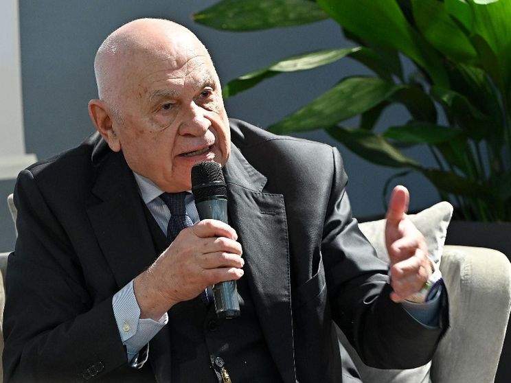 Il caso Bartolozzi, l'ira delle opposizioni e il muro del Governo