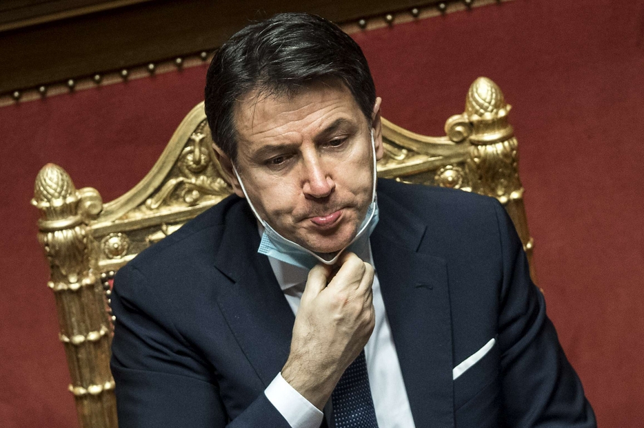 Il Senato conferma la fiducia al governo Conte 156 sì 140 voti contrari