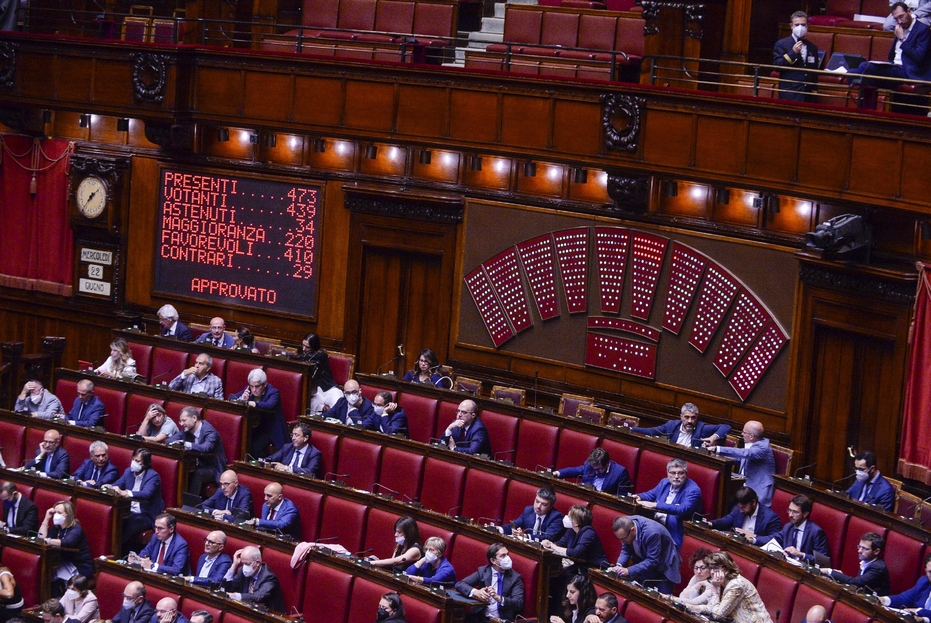 Caos seggi a cinque giorni dal voto è ancora rebus per 44 parlamentari