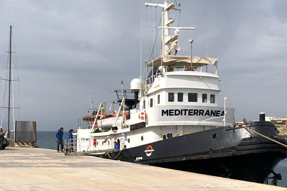 Il Caos Nei Soccorsi Colpa Della Mare Jonio Fermo E Multa Per La