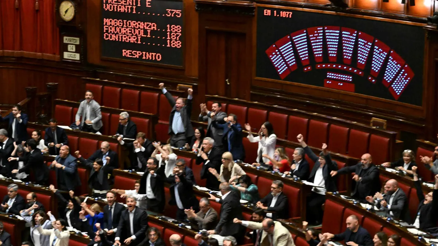 I «cambi di casacca»
sono una moda del passato?