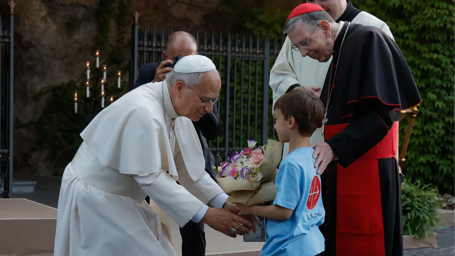 Il Papa e il Rosario con un milione di bambini: «Gesù, donaci la pace»