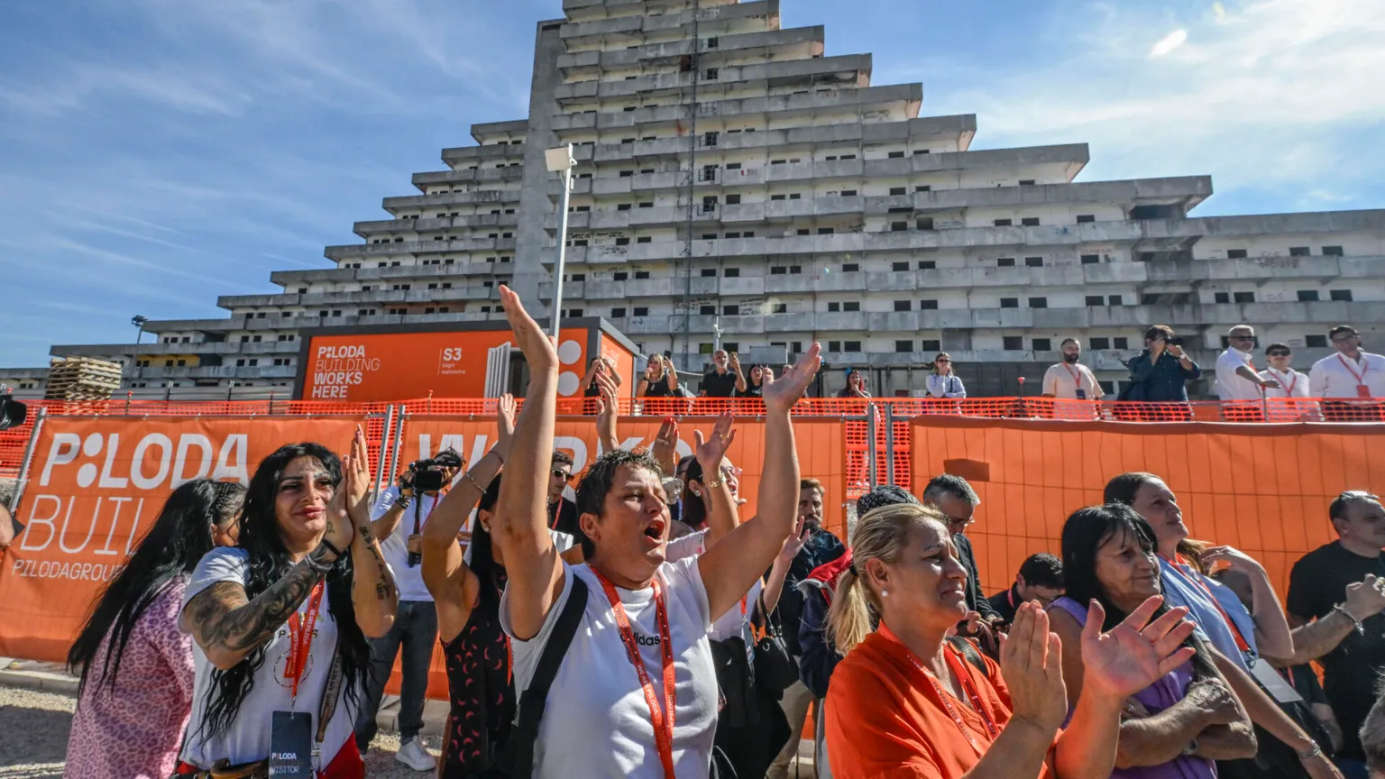Così cambiano le Vele di Scampia: da simbolo del degrado a quartiere modello