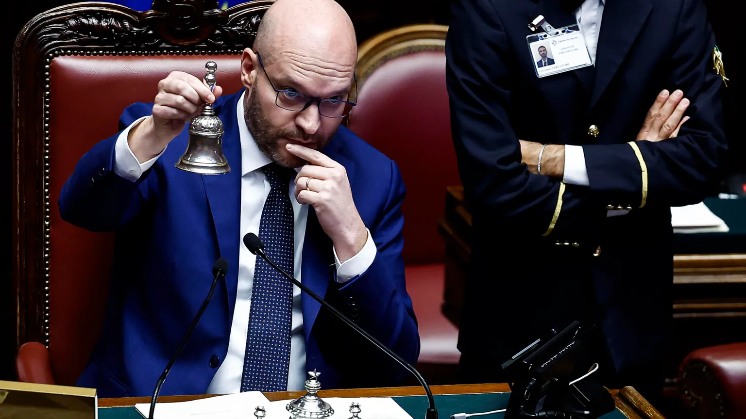 Legge elettorale, il governo tira un doppio sospiro di sollievo: sì alla fiducia sui primi due articoli