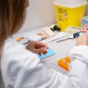 Un nuovo farmaco raddoppia la sopravvivenza di chi ha un tumore al pancreas