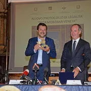 Ore calde ai vertici della Lega: perché Salvini "chiama" Zaia