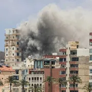 Libano, raid e minacce Israele sul quartiere cristiano. Appello dei vescovi: «Non ce ne andremo da qui»