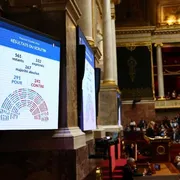 In Francia l’«aiuto a morire» è legge: come ci si è arrivati e perché il Paese s'è spaccato