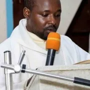 In Nigeria è stato ucciso un sacerdote
e assaltata una parrocchia