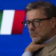 Tassa sulle big energetiche, nulla di fatto.
Giorgetti: «Ma il consenso si allargherà»