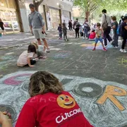 La “rivoluzione” delle strade scolastiche protegge i bambini e migliora le città