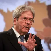 La "confessione" di Gentiloni: «Il no
alle radici cristiane
dell'Europa fu un errore»