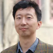 Xiaoyu Lu, professore di Relazioni Internazionali presso l’Università di Pechino