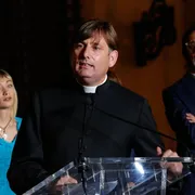 Don Coluccia, prete antidroga, minacciato e insultato al Quarticciolo
