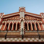 Barcellona, cosa ci può insegnare Gaudì a cento anni dalla morte