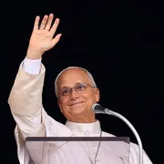 Il Papa all’Angelus: grazie del sostegno. Superata la fase delicata. Ora riprenderò gradualmente le attività