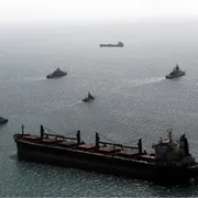 Con la tecnologia nelle mani di poteri privati, chi comanda davvero la guerra?