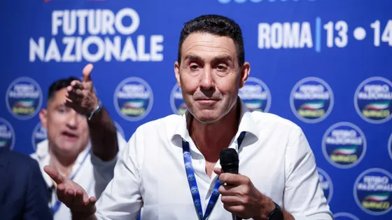 Vannacci lancia Futuro Nazionale: «L'Italia agli italiani». La sfida aperta è al centrodestra