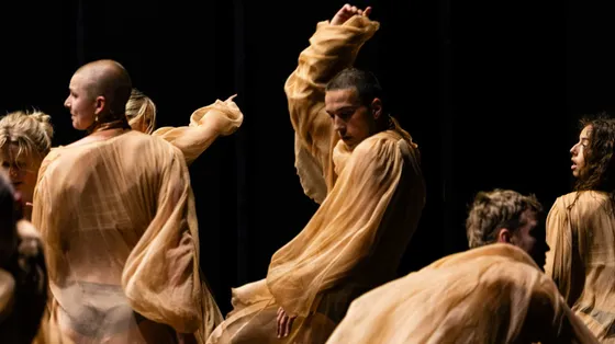 Il coreografo israeliano Emanuel Gat: «Il mondo oggi è in crisi spirituale»