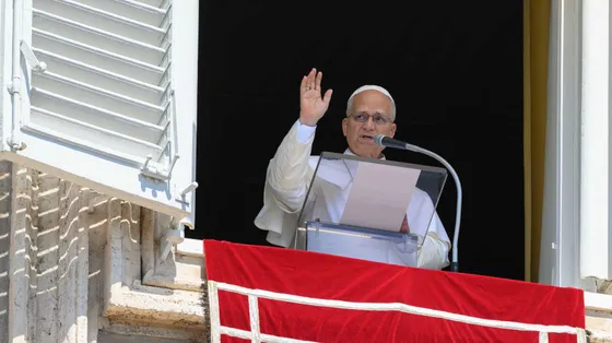 Papa Leone XIV all'Angelus in piazza San Pietro del 23 agosto 2026 / VATICAN MEDIA
