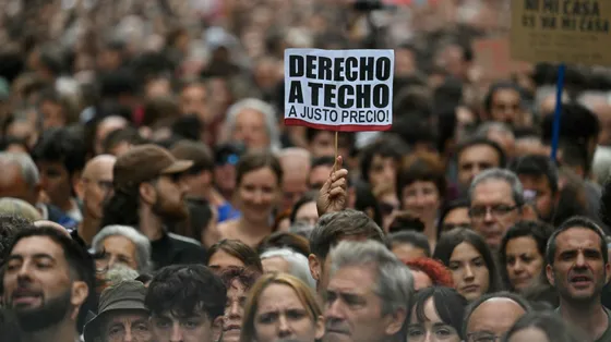 Una manifestazione per il diritto alla casa in Spagna