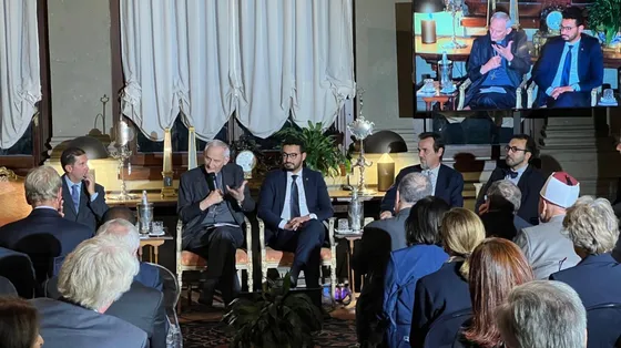 Un momento della presentazione delle “Schede per conoscere l’Islam” a Roma con Zuppi e gli esponenti delle comunità musulmane
