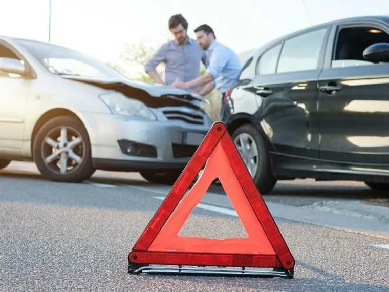 Strade, l'emergenza continua: «Meno rischi con un migliore design urbano e l'IA»