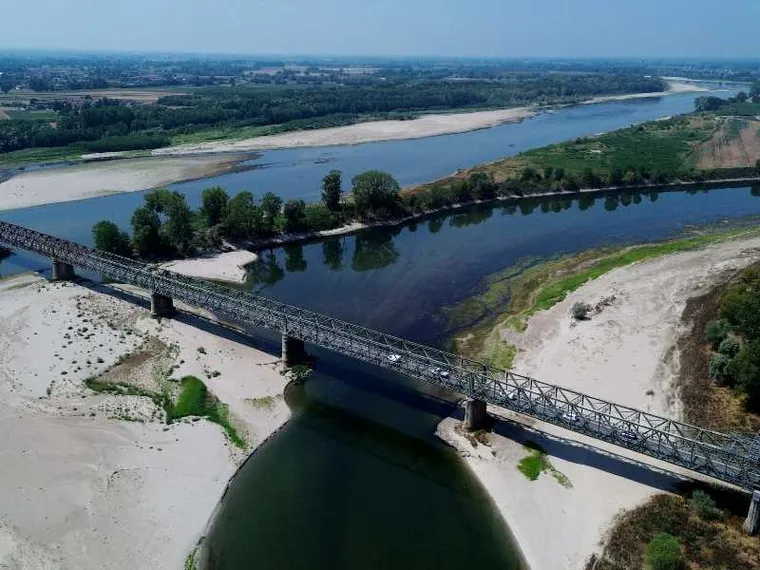 Caldo e siccità: il Fiume Po non è mai stato così basso.
«Ma nessuno parla più di clima»