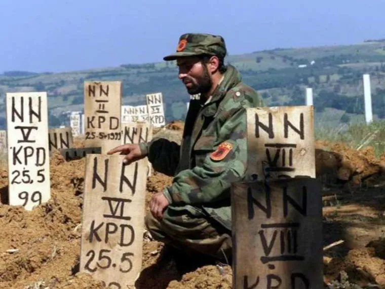 Nuove fosse comuni in Kosovo. È scontro aperto con la Serbia