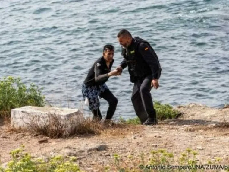 Nuove tragedie delle migrazioni ai confini dell'Ue, due naufragi nel Mediterraneo e alle Baleari