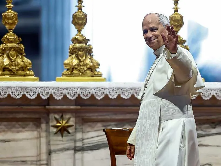 Il Papa: «A Messa in presenza, non basta la partecipazione virtuale»