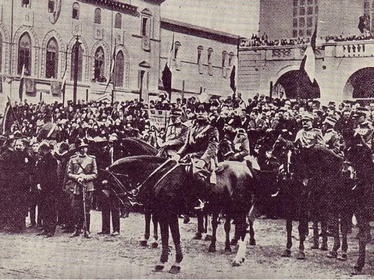 Cento anni fa l'attentato fallito a Mussolini. E nelle cattedrali si cantò il Te Deum