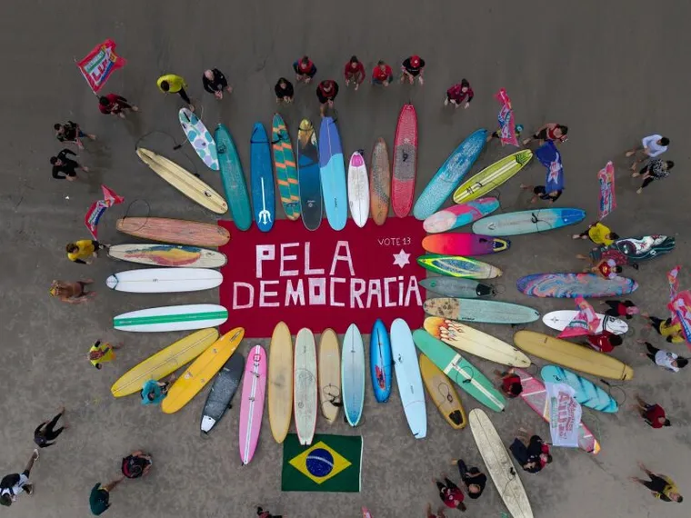 Il popolo di Lula e i "bolsonaristi" emergenti: il Brasile decide il suo futuro
