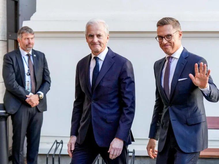 Lo strano caso della telefonata a Putin arrivata da Oslo e Helsinki