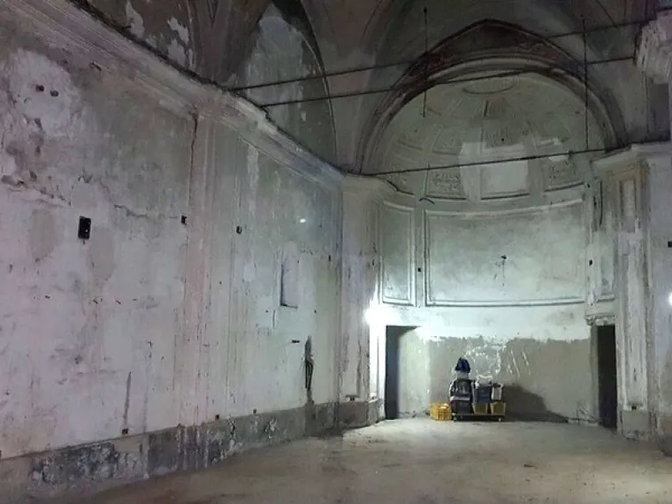 La cappella abbandonata a Napoli diventa pizzeria sociale per detenuti ed ex detenuti