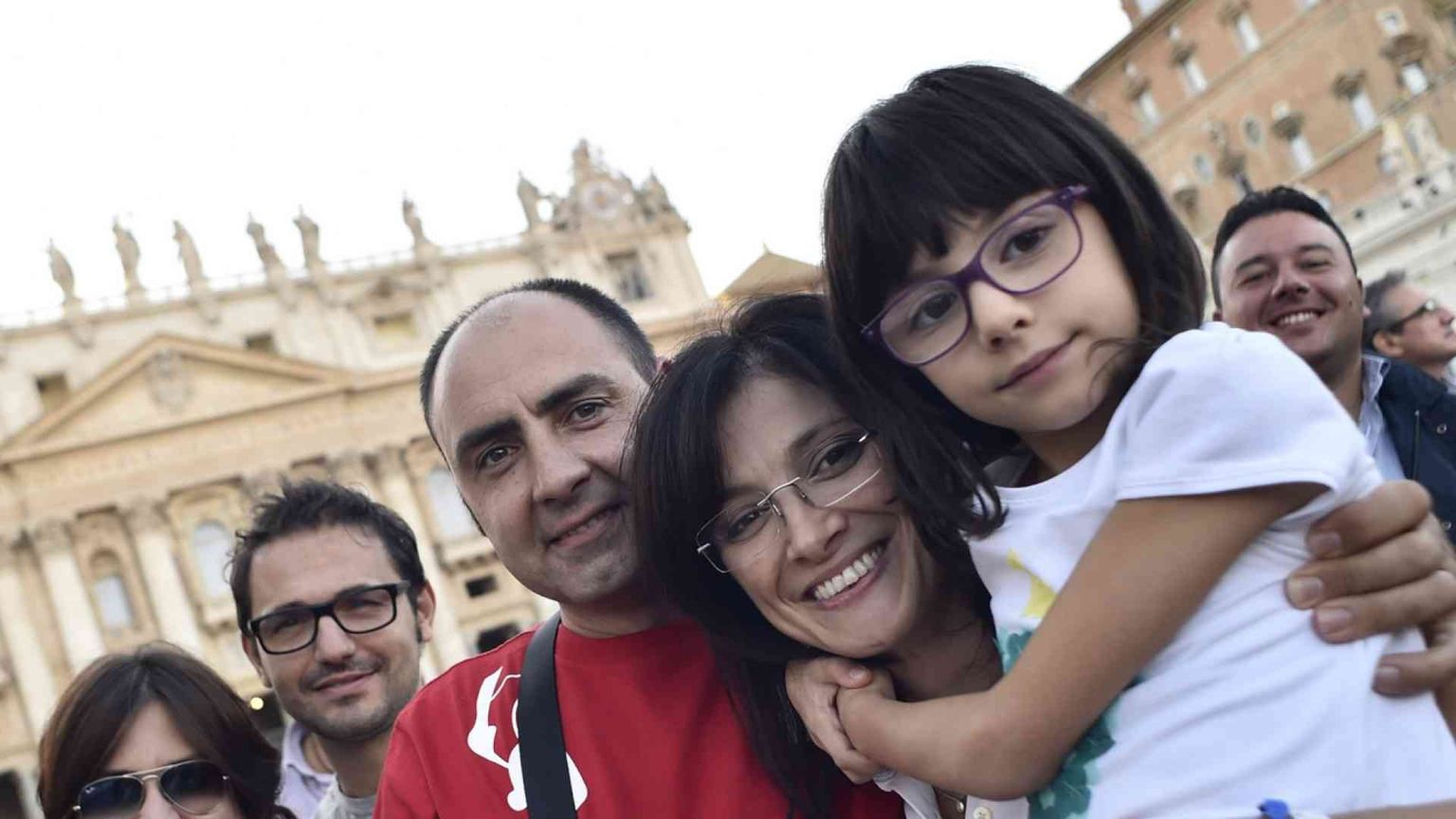 Coppie e famiglie, l'Esortazione del Papa «Non condannare, ma integrare tutti»