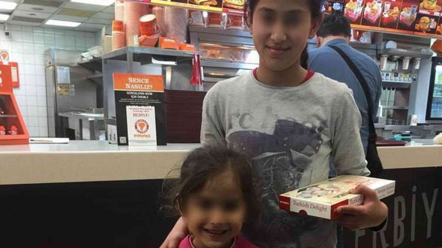 Istanbul, in aeroporto 2 bimbe siriane fantasma