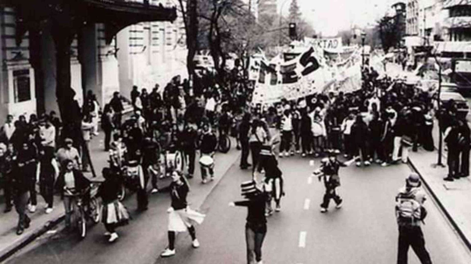 DÍAZ, L'ultima voce delle «matite spezzate»