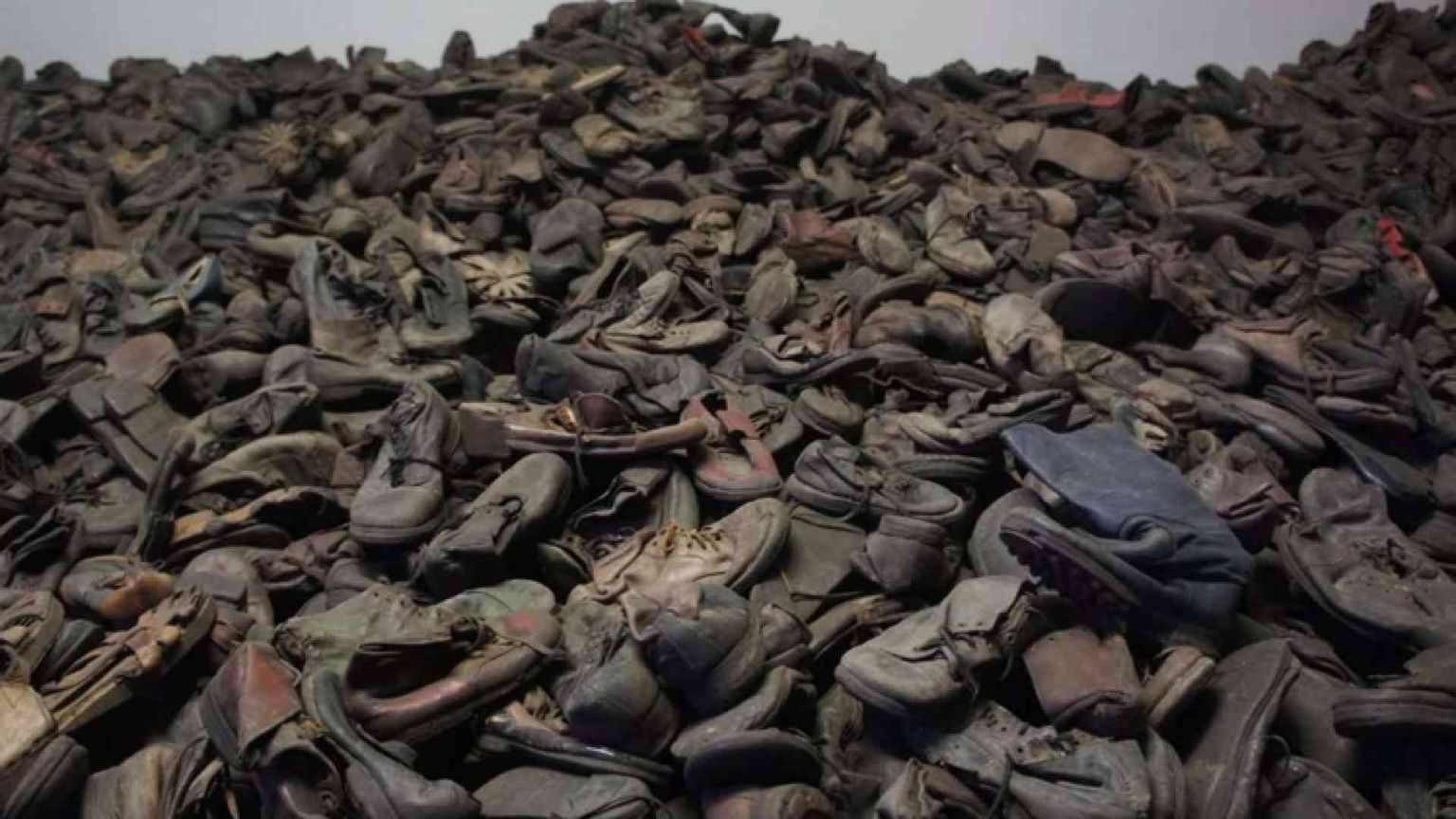 Il totalitarismo ideologico della SCIENZA