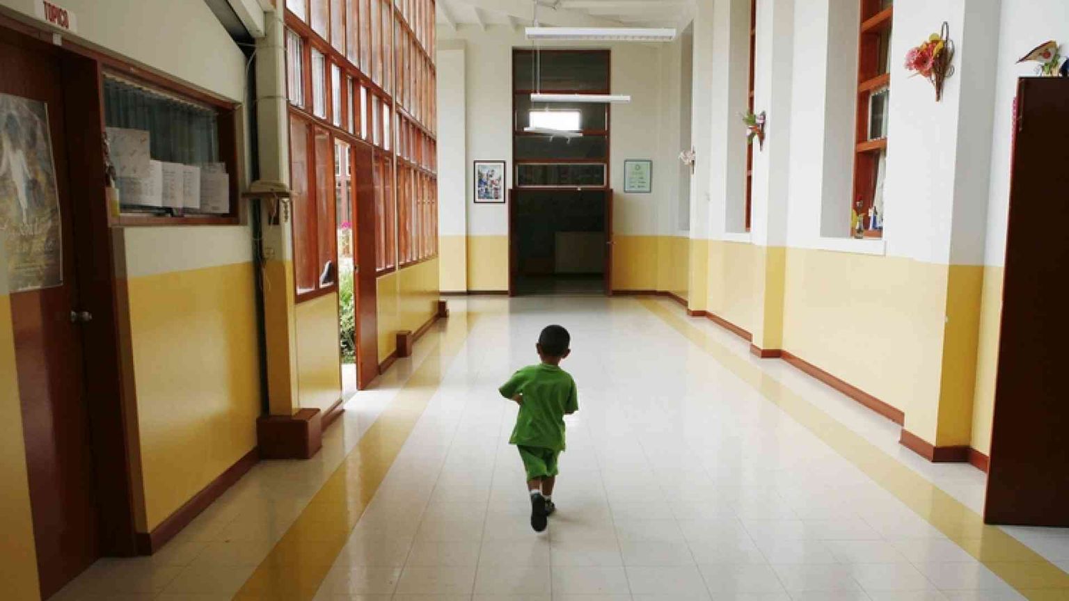 Orfani di femminicidio senza diritti