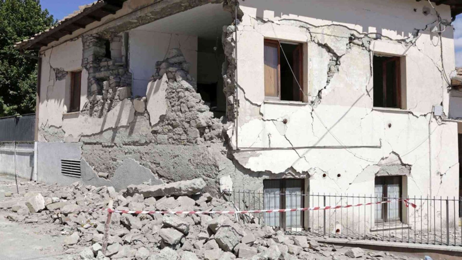 «Norcia ristrutturava, Amatrice no»