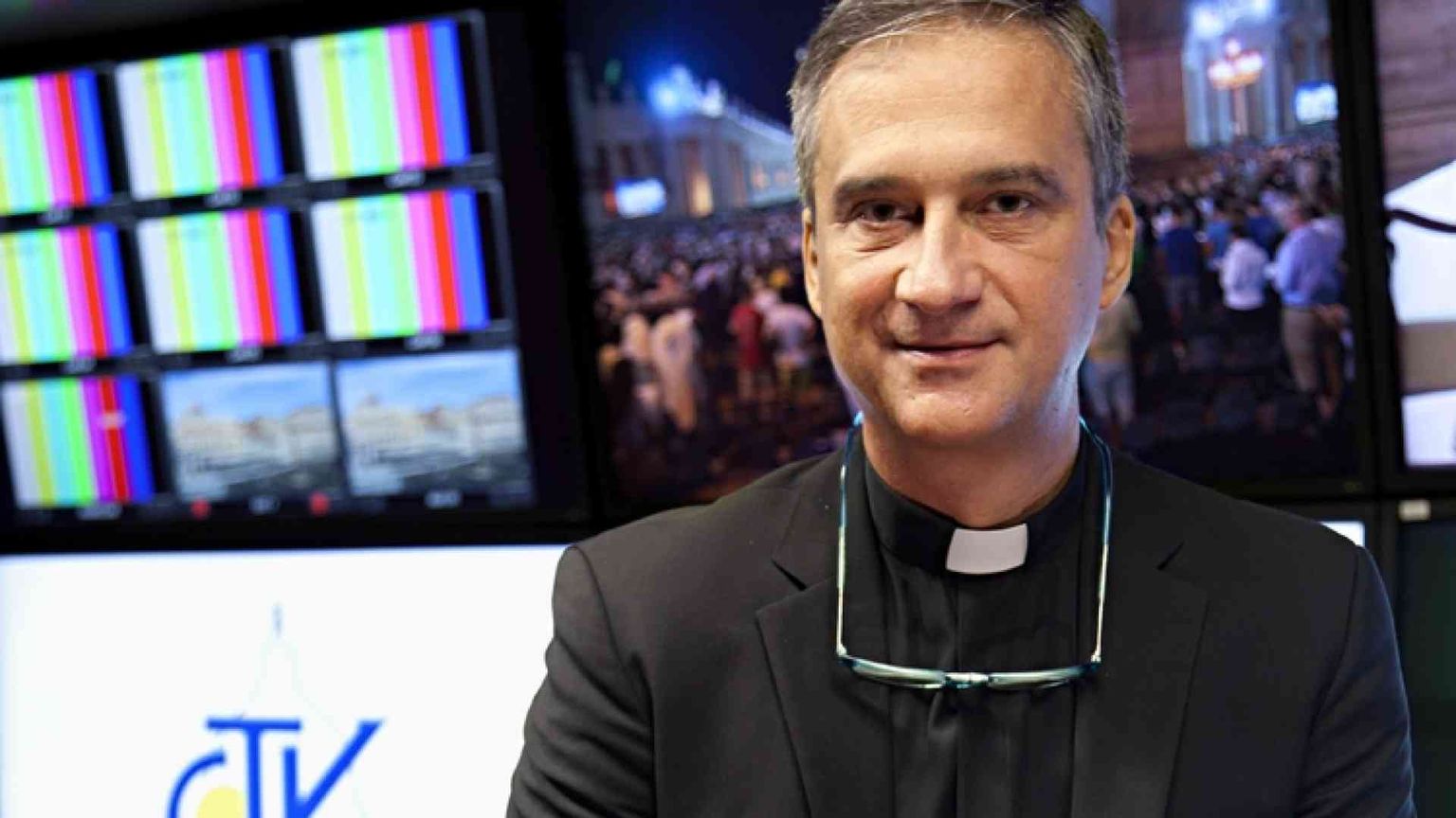 Viganò: «Così la Chiesa cambia comunicazione»