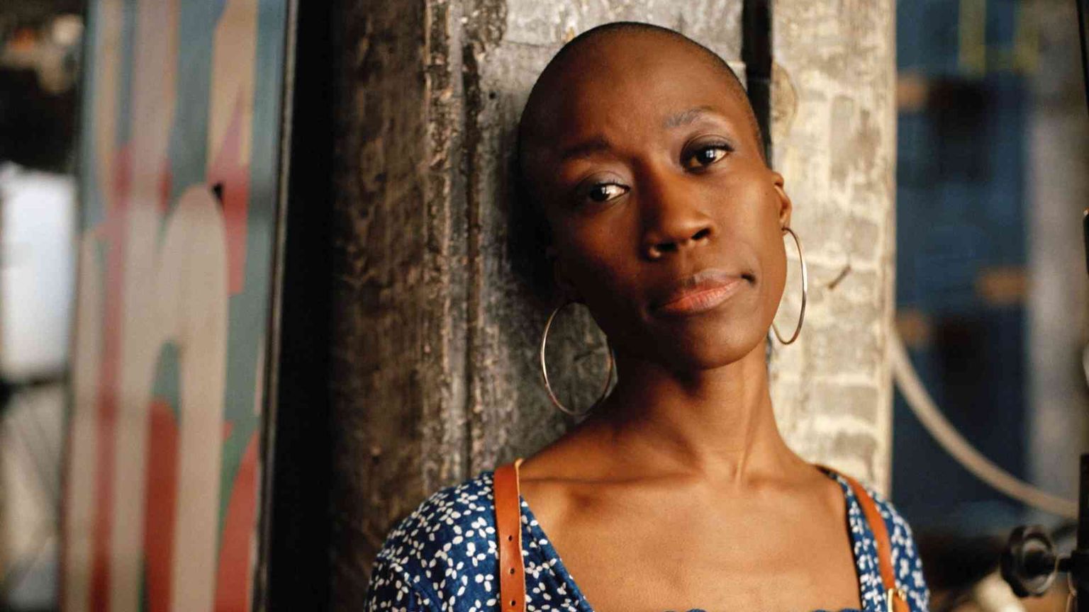 «Attento fratello», Traoré canta per i migranti