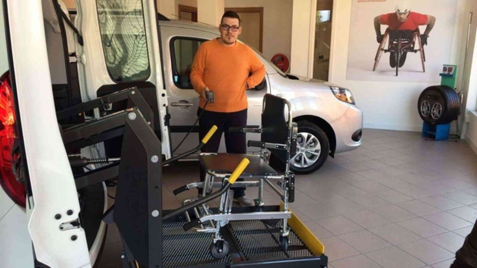 Ecco Socialcars, l'autosalone che ai disabili offre anche un lavoro