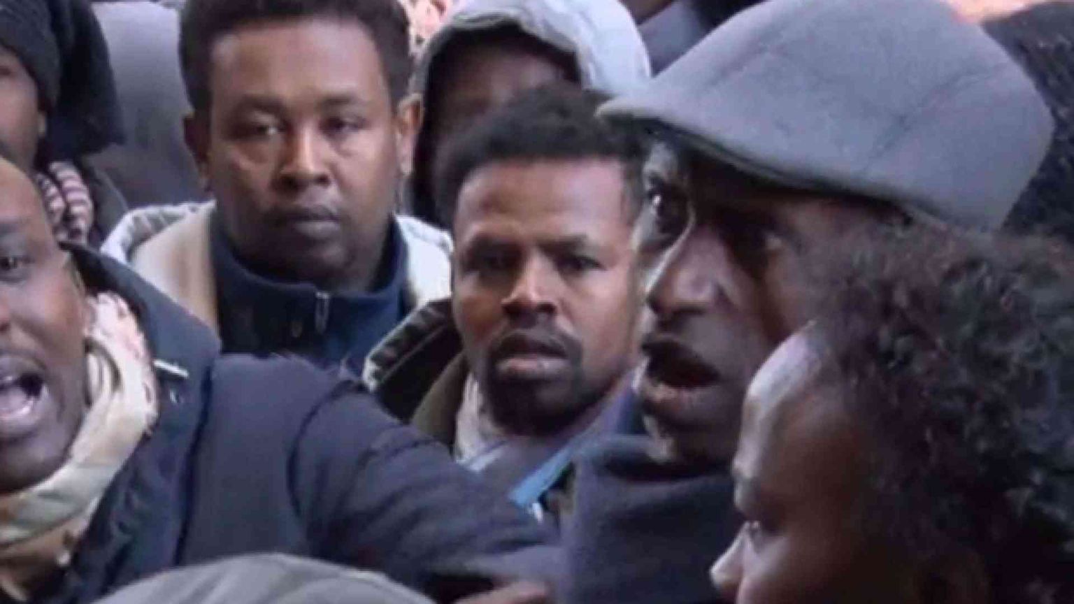 Il piano del governo. Caritas: perplessi su Cie