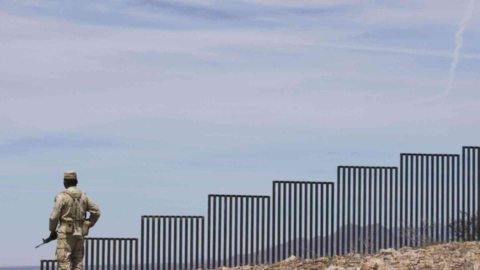 La barriera costa 3 milioni di dollari al miglio