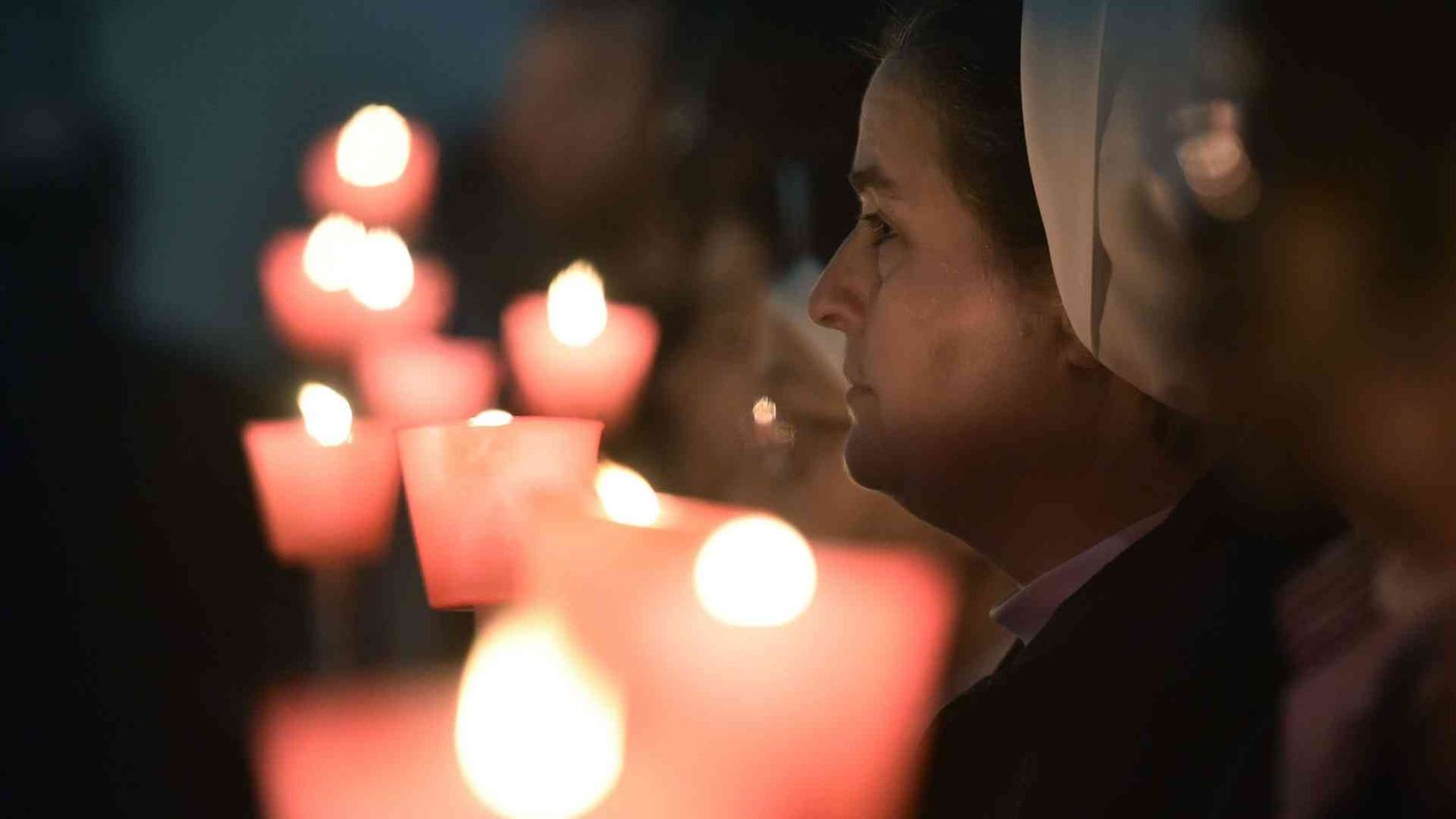 Il Papa ai consacrati: mettiamoci con Gesù in mezzo al suo popolo